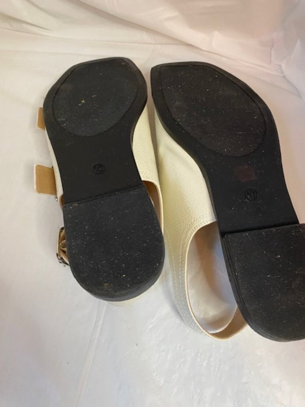 Seychelles Elsa Patten Leather Buckle Strap Sandals Cream, Women's size 10M - Picture 6 of 7